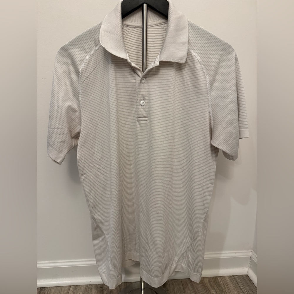 Lululemon Men’s Polo Shirt Medium White Gray Stripe Athletic Golf